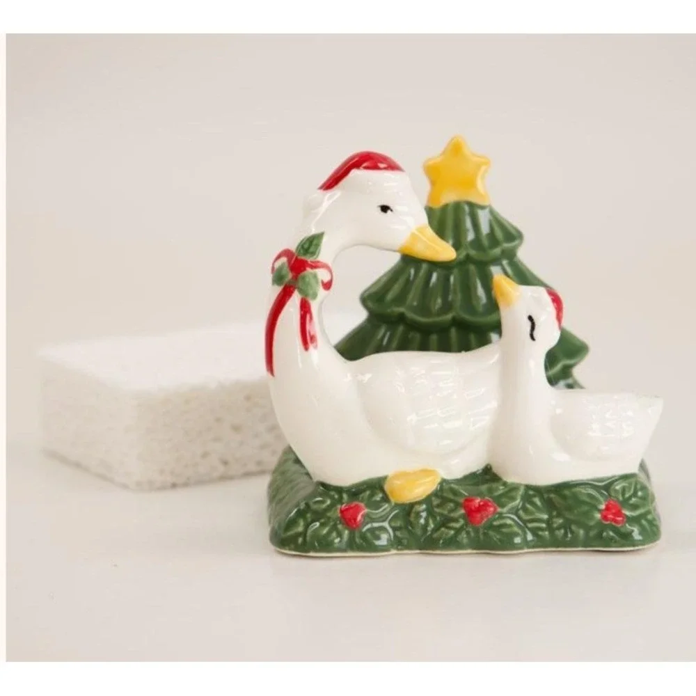 Cracker Barrel Christmas Goose Ceramic Sponge Holder 4.10